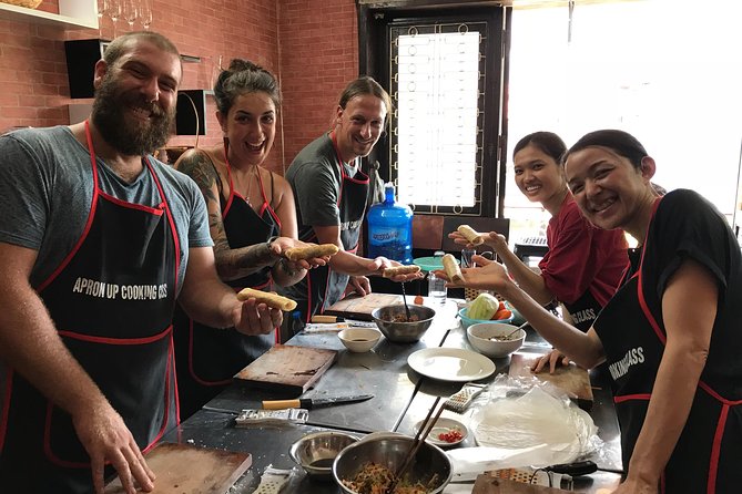 5 Traditional Dishes Hanoi Cooking Class with Market Trip - Instructors Who Keep It Fun, Clear, and Adaptable
