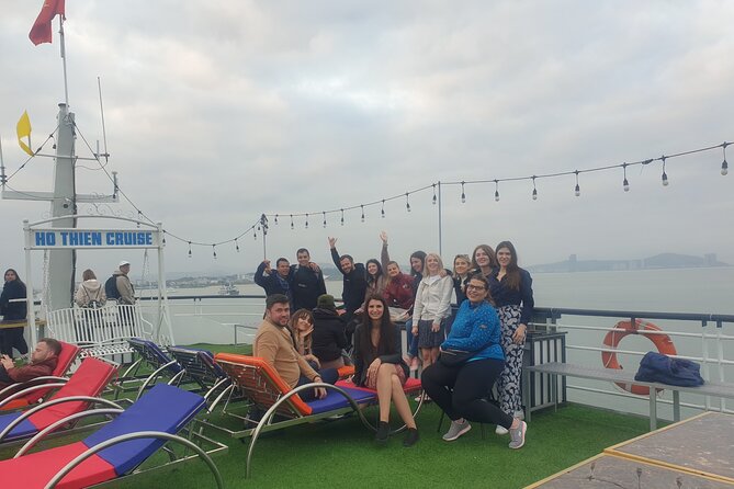 Best seller Halong bay 6 hours cruise - Food on the cruise: what you should expect at lunch