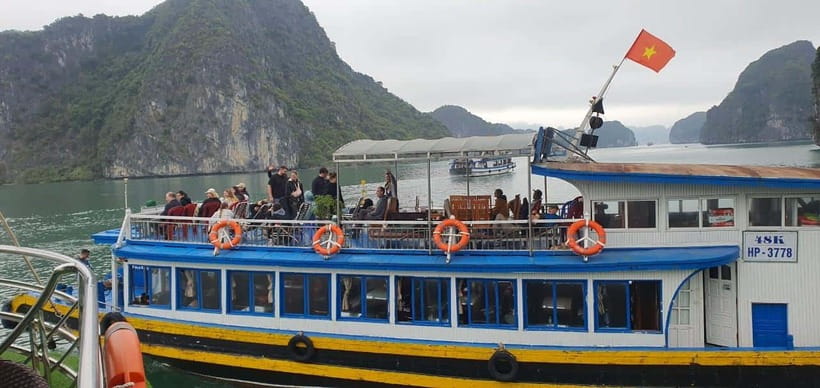 Cat Ba: Lan Ha, HaLong bay full day- biking, kayaking, lunch - Getting to the boat: pickup, Beo Harbor, and a smooth start