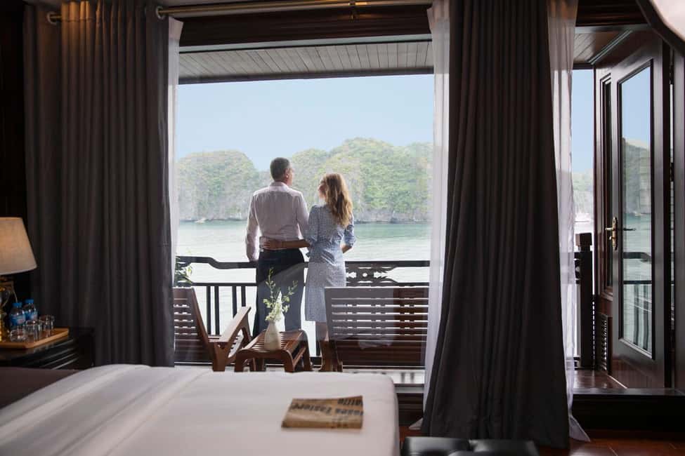 From Hanoi: 2-Day Cruise Trip with Private Balcony & Bathtub - Food, activities, and the little extras that make it feel well-run