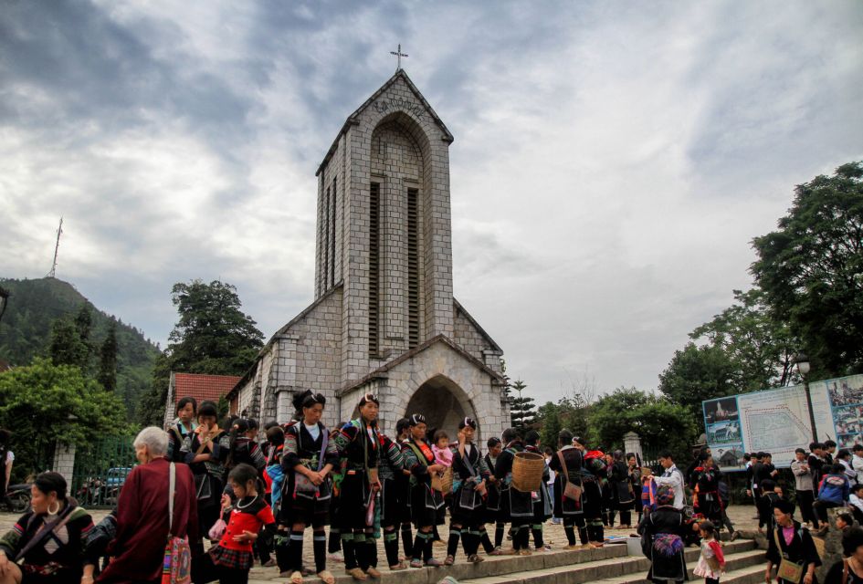 From Hanoi: 2-Day Sa Pa Ethnic Homestay Tour with Trekking - What to Pack (and What to Carry as Cash)