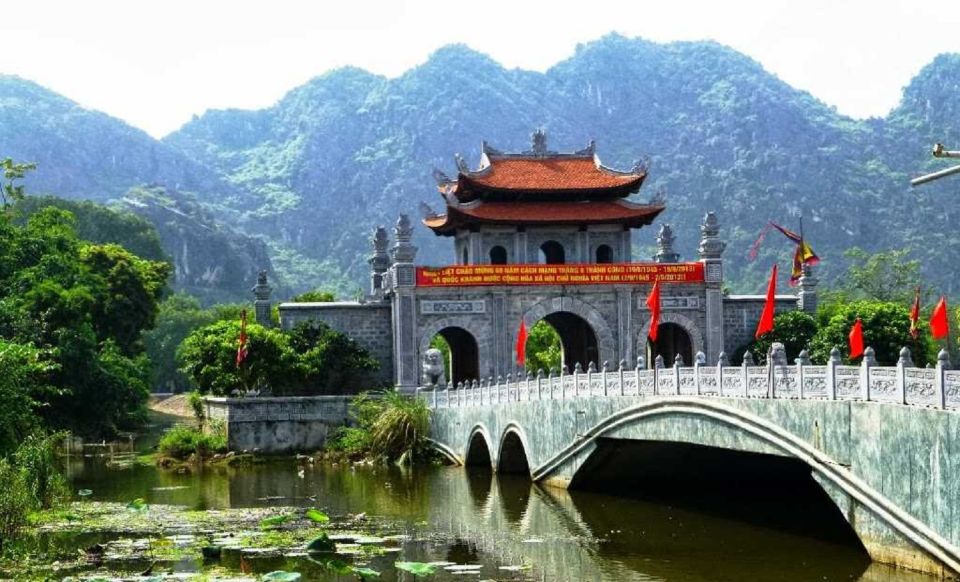 From Hanoi: Tam Coc Boat Trip and Hoa Lu & Mua Cave Tour - Price and value: what you’re really paying for at $43