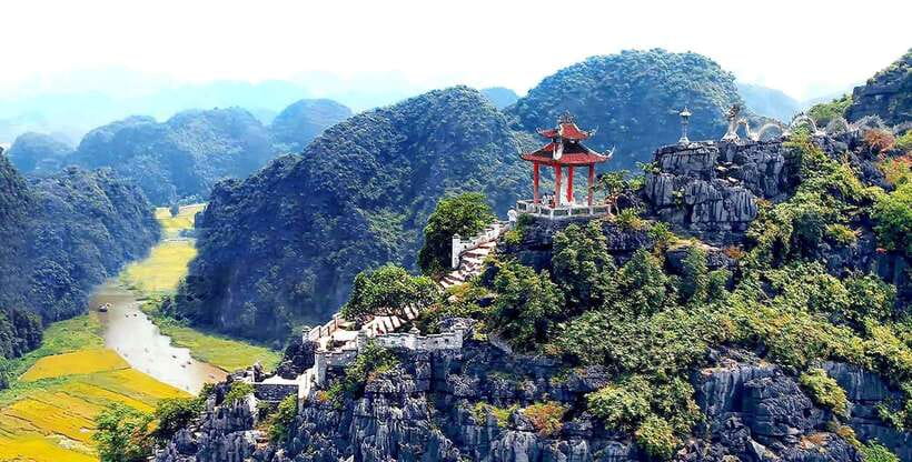 From Ninh Binh: Hoa Lu, Bai Dinh, Trang An, & Mua Cave Tour - Bai Dinh Pagoda: records you can see, not just read about