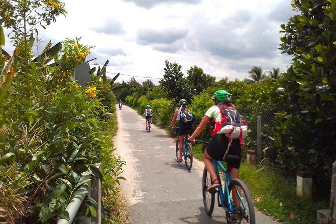 Full Day Off The Beaten Track the Mekong Delta. - Kayak in smaller Mekong canals: good workout, real quiet