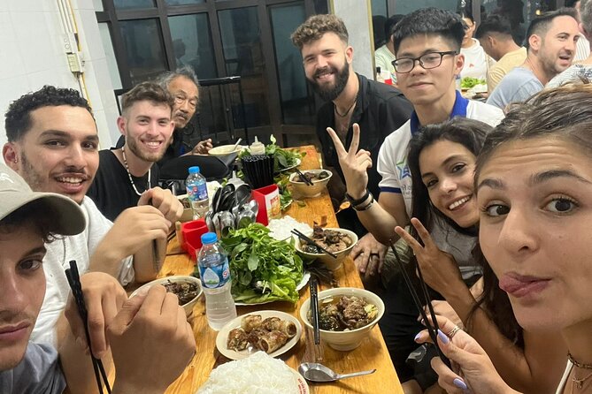(Group/Individual) HANOI STREET FOOD TOUR - Private tour feel: 2–3 hours that stay manageable