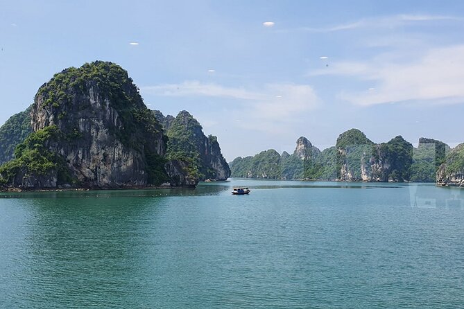 Ha Long Bay Cruise Day Tour - Cave, Kayaking, Swimming & Lunch - Pace, crowds, and comfort: what the 12-hour plan feels like