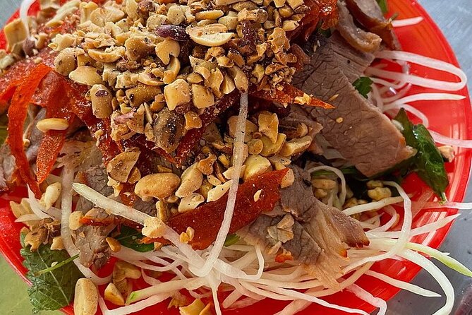 Ha Noi Walking Food Tour, Non Vegetarian,Vegan, vegetarian Option - Duờng Tau and the alley wayfinding: eating like you have a local