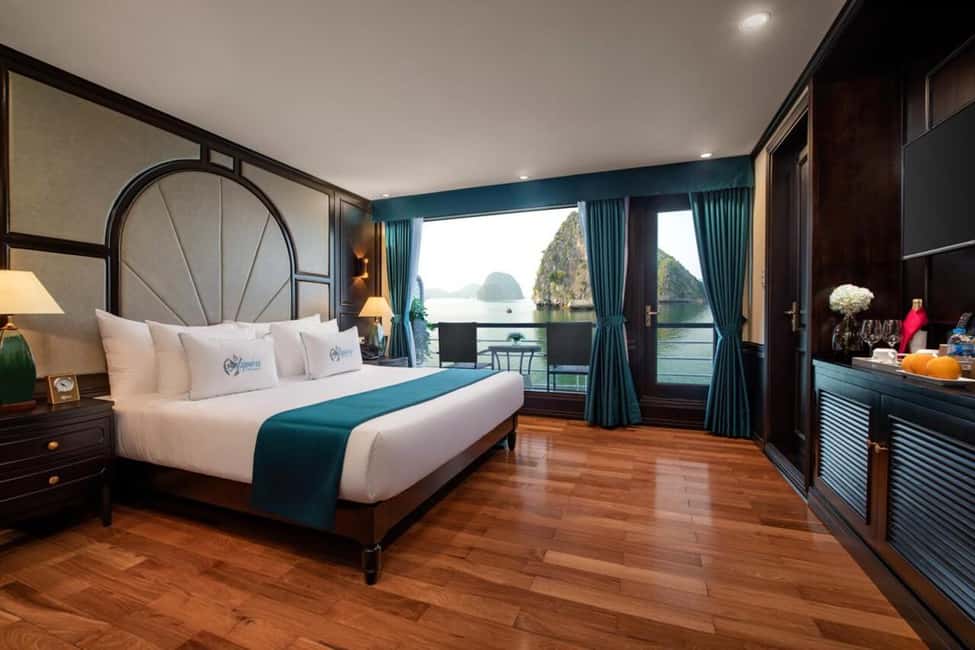 Hanoi: 2-Day Ha Long Bay 4-Star Cruise with Titov Cave - Room comfort: 4-star expectations in a cruise setting