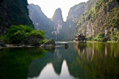 Hanoi: 3-Day Ninh Binh Trip and Ha Long Bay 5-Star Cruise - Hoa Lu, Trang An Boat Ride, and the Hang Mua Viewpoint