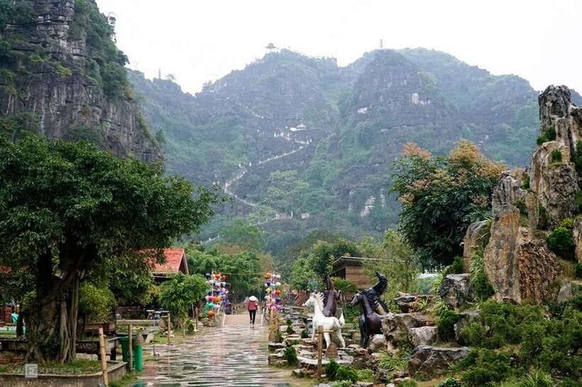 Hanoi: 3-Day Ninh Binh Trip and Ha Long Bay 5-Star Cruise - From Ninh Binh to Tuan Chau: boarding day for Ha Long Bay