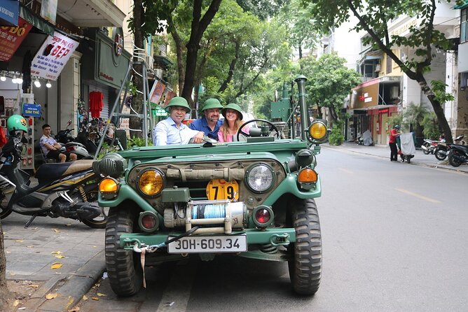 Hanoi City Tour Highlight, Train Street Combine visit Countryside - West Lake and Red River Island views: the break from city noise