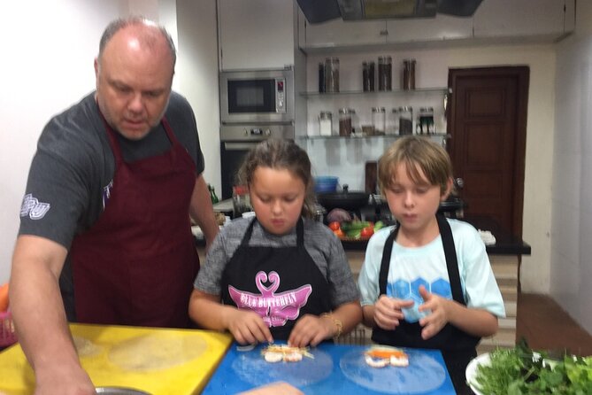Hanoi Cooking Class and Market Tour in Ancient House - Why this Hanoi cooking class starts in the market