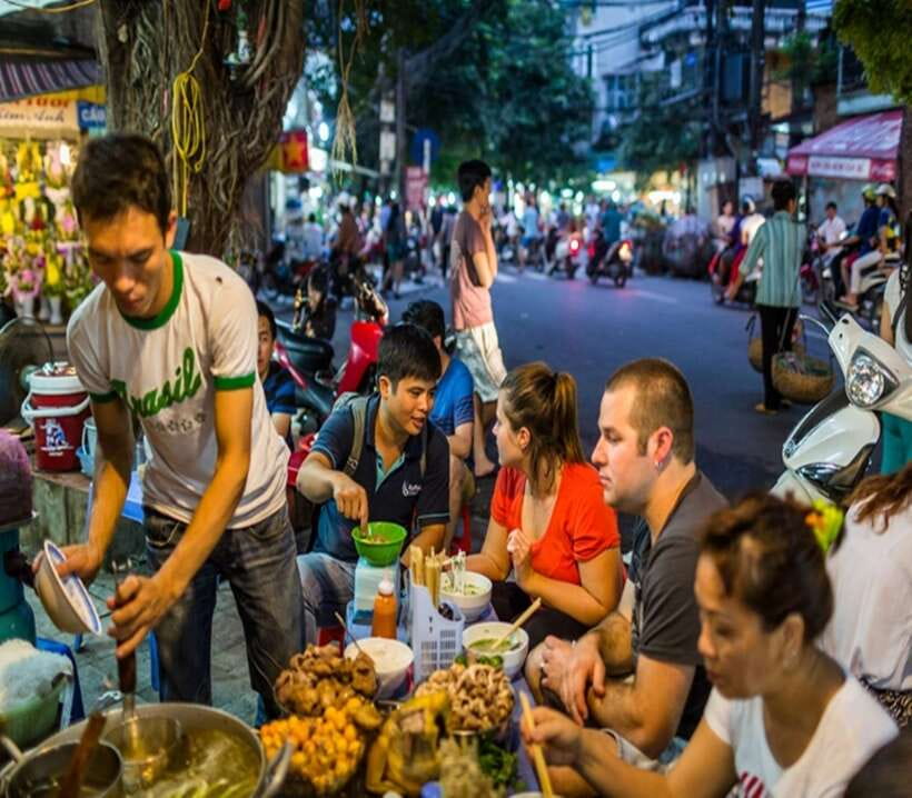 Hanoi: Eat Like a Local Small Group Street Food Tour - Meeting at 33 Ngo Huyen Str: The Hanoi Greeting Warm-Up