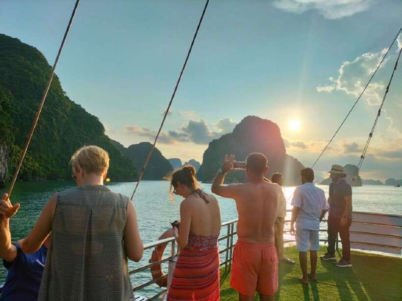 Hanoi: Full-Day Halong Bay Cruise with Swimming & Kayak Tour - Price and value: what your $44 actually covers