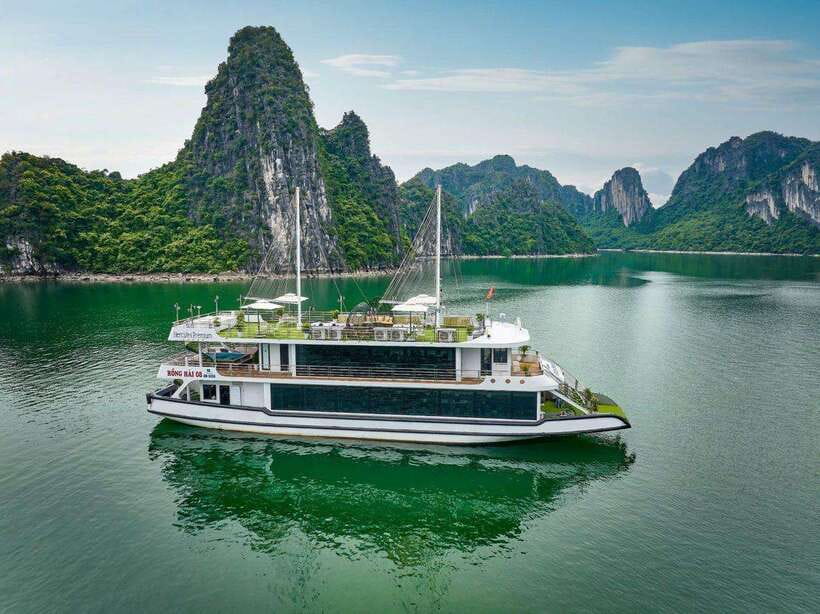 Hanoi: Ha Long Bay Day Trip - Luxury Cruise & Buffet Lunch - Limousine transfer from Hanoi to Ha Long Bay (with a local pearl stop)
