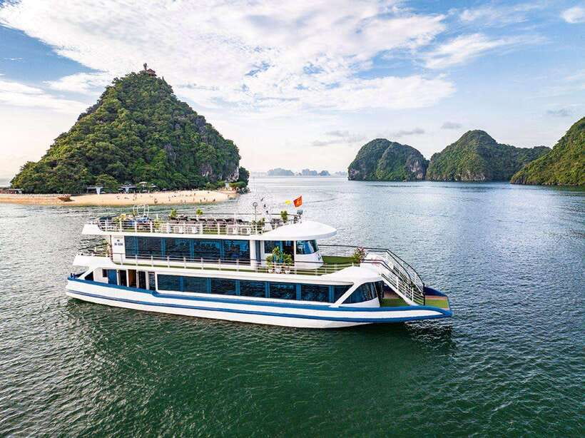 Hanoi: Ha Long Bay Day Trip - Luxury Cruise & Buffet Lunch - Luon Cave: kayak (two per kayak) or bamboo boat (10 to 12)