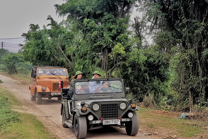 Hanoi Jeep Tour: Red River Countryside Culture & Daily Life - Bat Trang ceramic village and a hands-on craft class