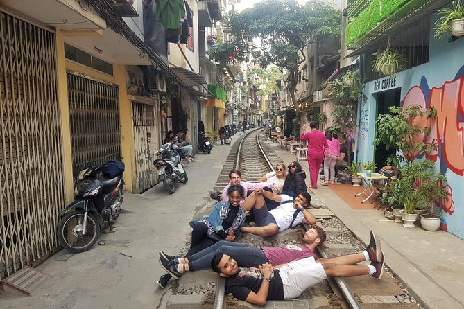 Hanoi Motorbike Tour: Food, Culture and Fun by Vintage Motorbike - Stop 1: Chợ trời and the backstreet maze you can’t fake