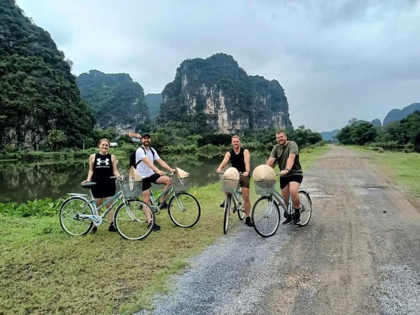 Hanoi/Ninh Binh: 1-Day Tam Coc/Trang An, Hoa Lu & Mua Caves - Mua Cave and the Panoramic View: The 500-Step Reality Check