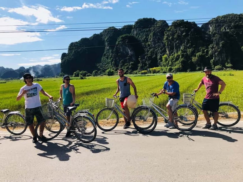 Hanoi: Ninh Binh, Bai Dinh/Hoa Lu, Trang An, & Mua Cave Tour - Vietnamese buffet lunch: a proper reset, not a filler meal