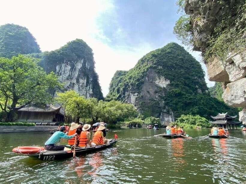 Hanoi: Ninh Binh- Hoa Lu - Trang An - Mua Cave - Best Seller - From Hanoi Pick-Up to Ninh Binh Arrival: What the Day Feels Like