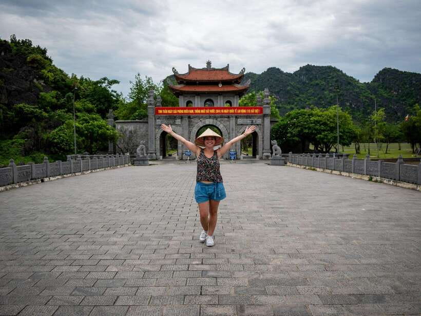 Hanoi: Ninh Binh, Hoa Lu, Trang An & Mua Cave Day Trip - Hanoi to Ninh Binh: why this day trip works