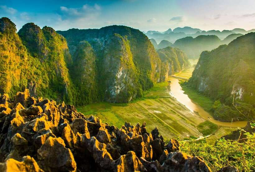 Hanoi: Ninh Binh, Trang An, Mua Cave and Bai Dinh Pagoda - How the Hanoi to Ninh Binh day runs (pickup, timing, and comfort)