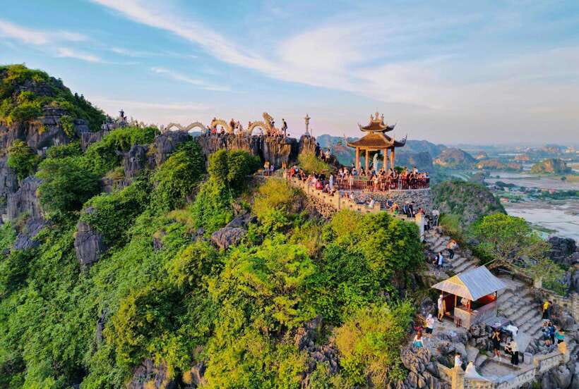 Hanoi: Ninh Binh, Trang An, Mua Cave and Bai Dinh Pagoda - Should you book this Ninh Binh tour with SST Travel?
