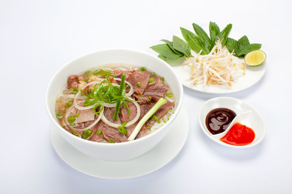 Hanoi: Small-Group Street Food Walking Tour - Key highlights at a glance