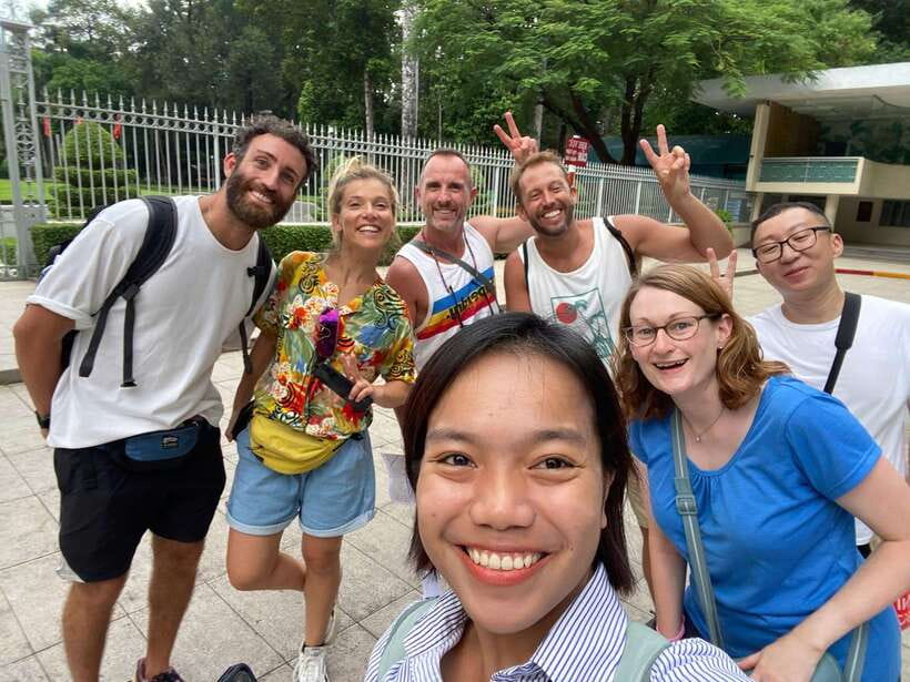 Ho Chi Minh City: Walking Tour with Local Guide - Stop 2 and Beyond: Opera House Area, City Hall, and the Face of Authority