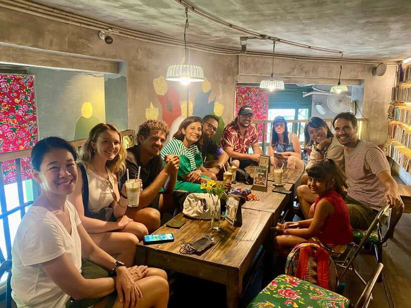 Ho Chi Minh City: Walking Tour with Local Guide - Saigon Central Post Office and Notre-Dame Cathedral: Icons With a Context