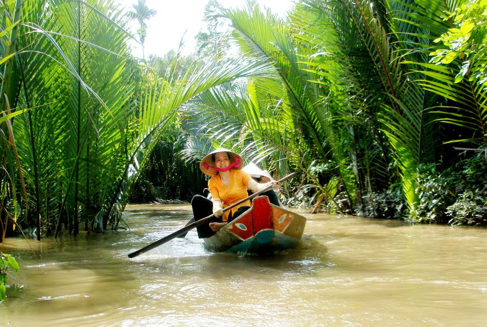 Ho Chi Minh: Full-Day Cu Chi Tunnels and Mekong Delta Tour - Củ Chi Tunnels: Crawling the underground resistance story