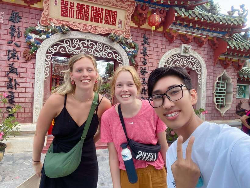Hoi An Ancient Town - Walking Tour with Local Guide - Ba Mu Temple Gate: Your First Anchor Point