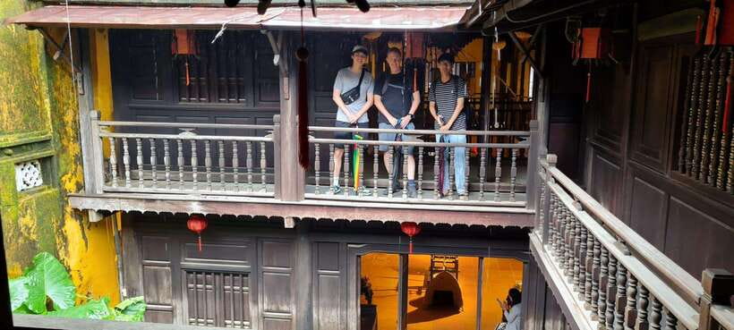 Hoi An Ancient Town - Walking Tour with Local Guide - Traditional Art Performance House: Culture You Can Recognize Later