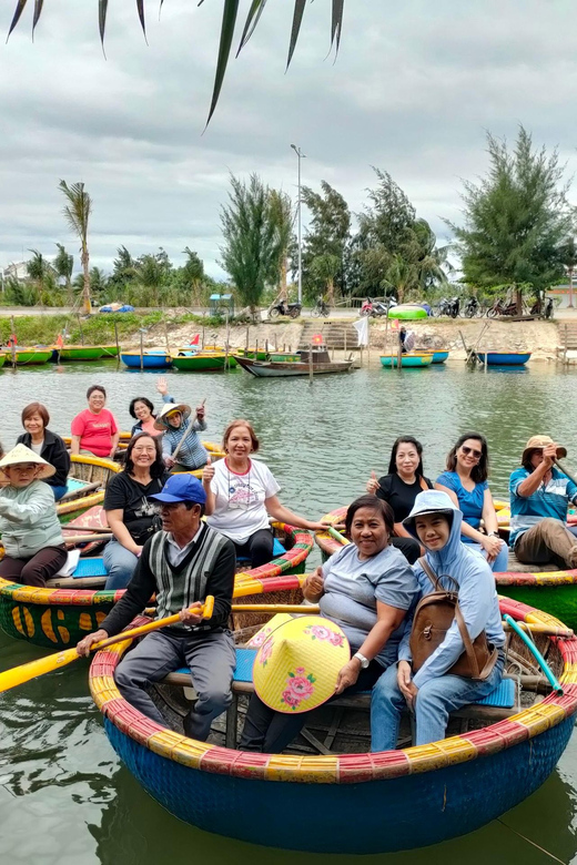Hoi An: Basket Boat Ride in the Coconut Forest - Learning by Doing: Paddling, Crab Fishing, and Rowing