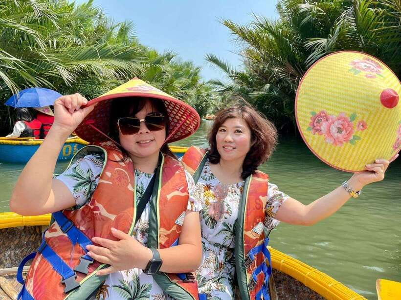 Hoi An: Coconut Basket Boat Ride by Hangcoconut - Photos, tips, and budgeting for the small extras