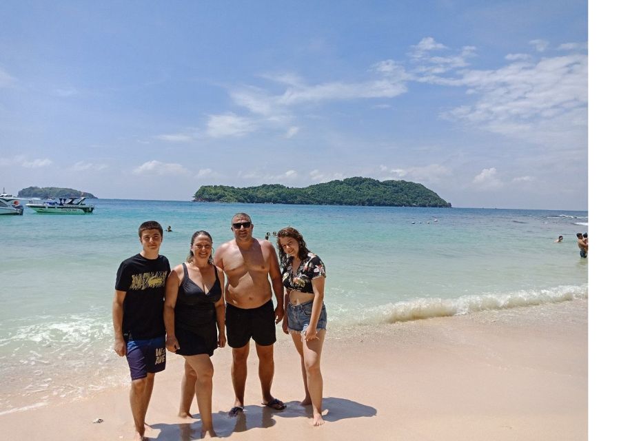 Hoi An/Da Nang: Snorkelling & Island-Hopping Speedboat Tour - Beach Time on the Island: Sunbathing, Showers, and a Slow Landing Back to Reality