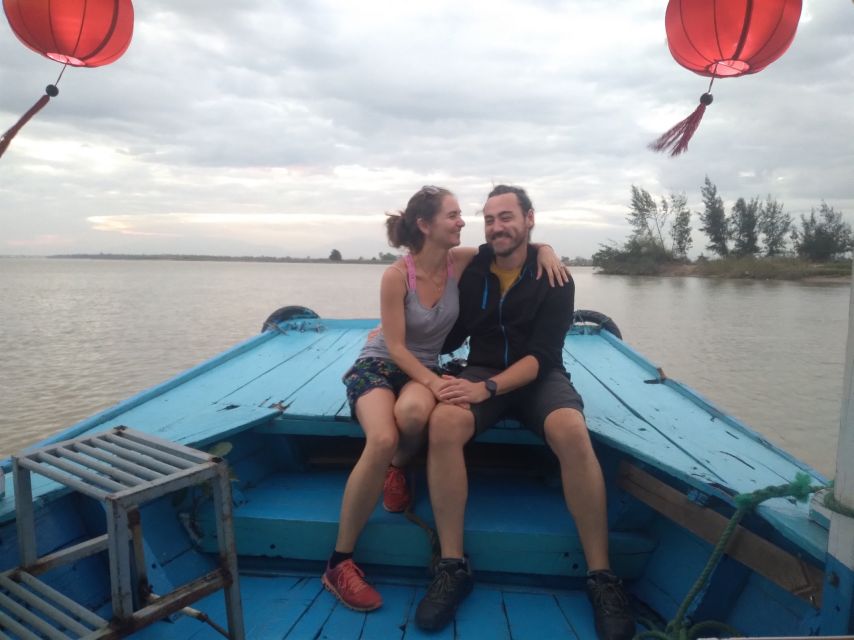 Hoi An: My Son Sanctuary & Sunset River Cruise BBQ or Banhmi - The Cham Performance: What It Adds Beyond the Stones