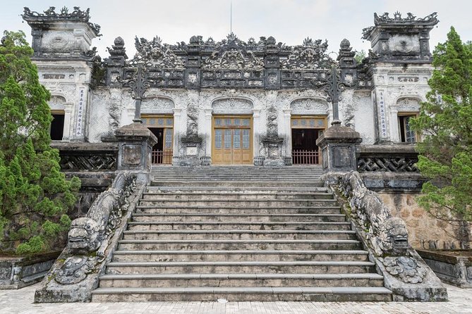 Hue City and The Citadel via Hai Van Pass Daily Small Group Tour - Getting picked up right: comfort, small group size, and a safe driver