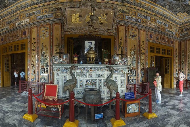 Hue city Deluxe Group Tour (Daily Tour-12 pax max) - Stops 8 and 9: Minh Mang Tomb and Khai Dinh Tomb