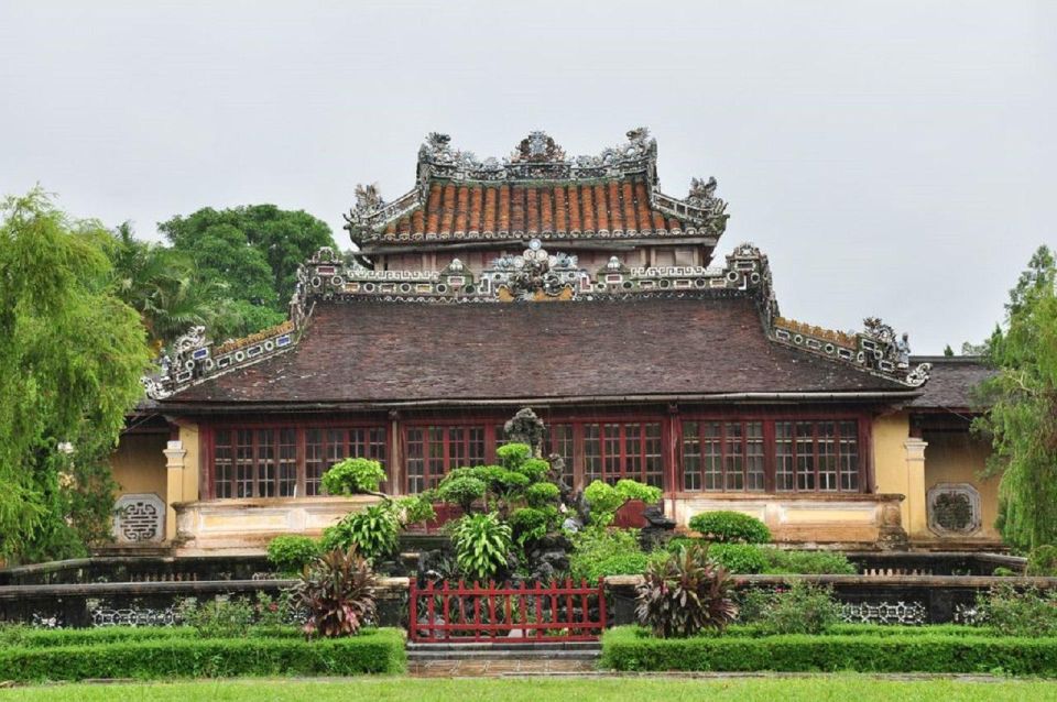 Hue Customizable Tour with Imperial Citadel & Forbidden City - Thái Hòa Palace to Hien Lâm Pavilion: The Place Where the Country Was Centered