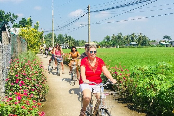 Mekong Delta Homestay 2-Day at Family Tiny Garden - Small Group - My Tho river time: boat ride comfort plus Đàn Ca Tài Tử music