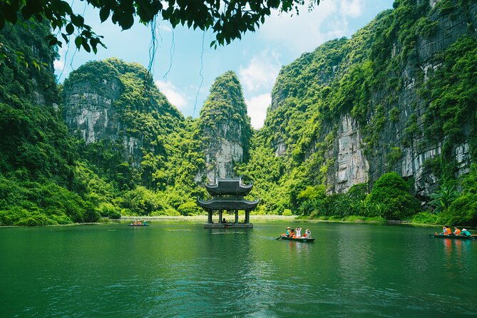 Ninh Binh Day Trip: Hoa Lu-Trang An/Tam Coc-Mua Cave-Cycling-Boat - Lunch stops and the real pace of an 11–12 hour day