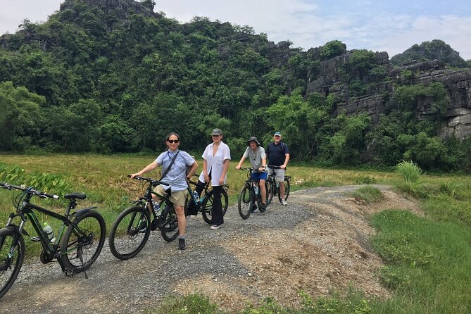 Ninh Binh Full-Day Small Group of 9 Guided Tour from Hanoi - Hoa Lu Temples: Dinh and Le Dynasties in Late Afternoon Light