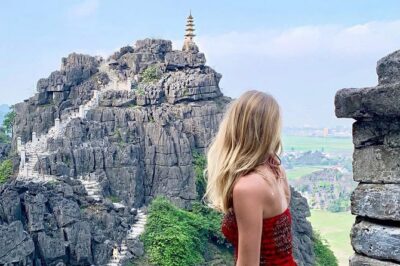 Ninh Binh Full-Day Tour from Hanoi to Hoa Lu, Tam Coc & Mua Cave Via Boat & Bike - Hoa Lu Temples of the Dinh & Le Dynasties: History You Can Actually See