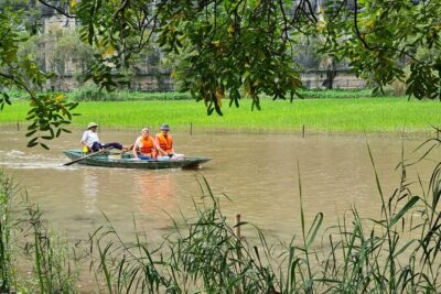 Ninh Binh HIGHTLIGHT & HIDDEN GEM Tour From Hanoi: Skip-The-Line - Tam Coc versus Trang An boat time: how the karst views land