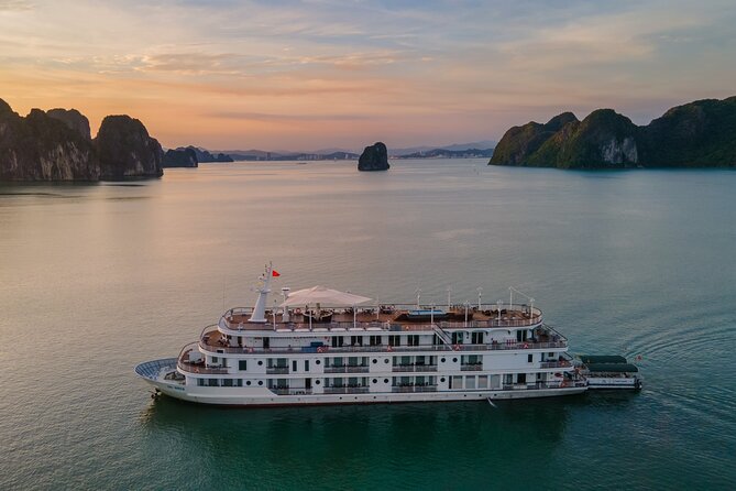 Paradise Elegance Cruise 3 days 2 nights Halong Bay Tour - Paradise Elegance cabins: comfort that makes the whole cruise easier