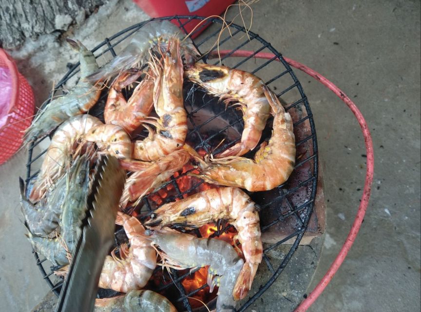Phu Quoc: Speedboat Tour of 4 Islands with Snorkeling & BBQ - Stop 4: Fingernail Island for Fruit, Drinks, and Beach Time