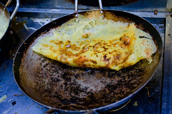 Private Street Food Evening Walking Tour in Ho Chi Minh City - Why Saigon’s night street food works best with a guide