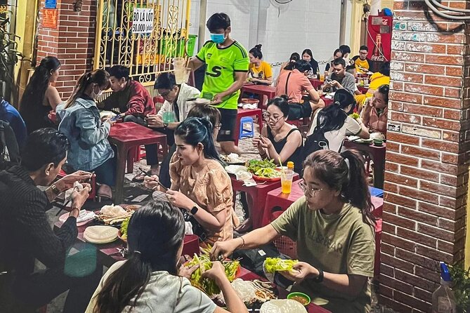 Private Street Food Tour by Motorbike/Car with Local Students - The Local Student Guide Factor: Why Context Changes the Meal